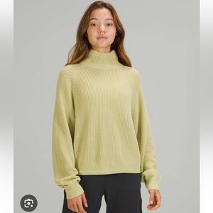 Lululemon Ribbed Turtleneck Sweater —XS/S